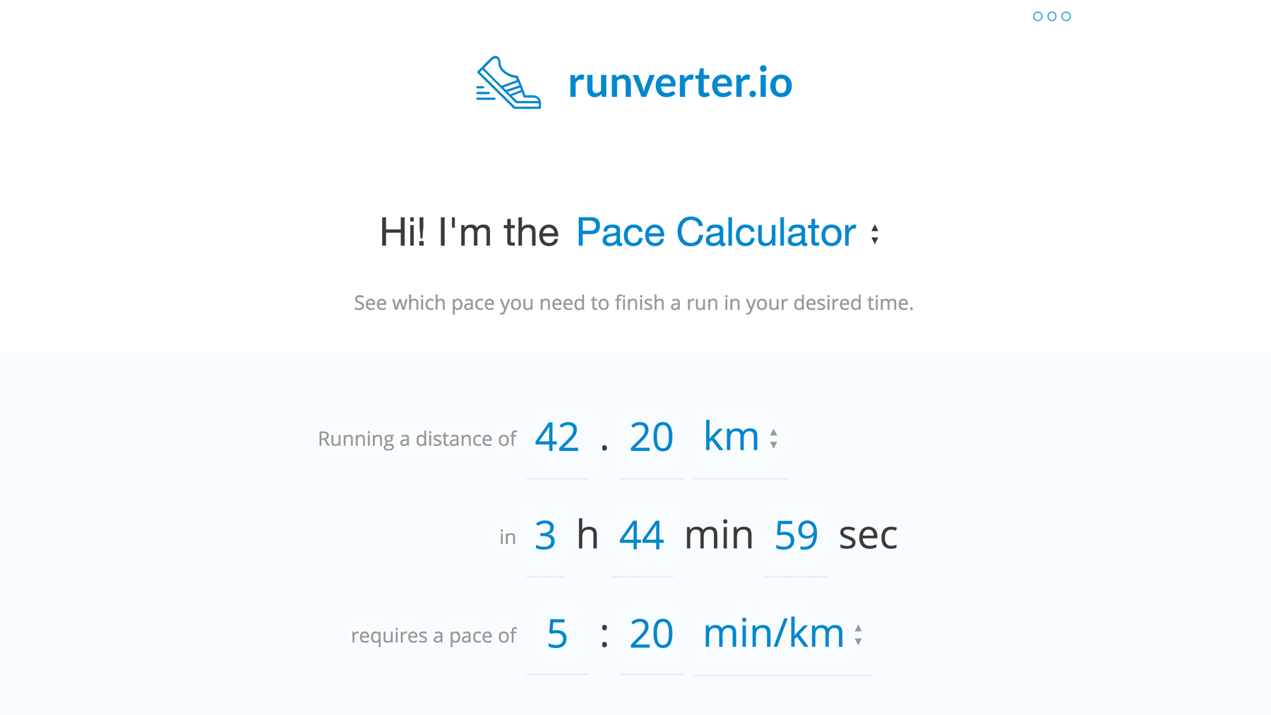 A browser screenshot of the running calculator runverter.io displaying light and dark mode in comparison